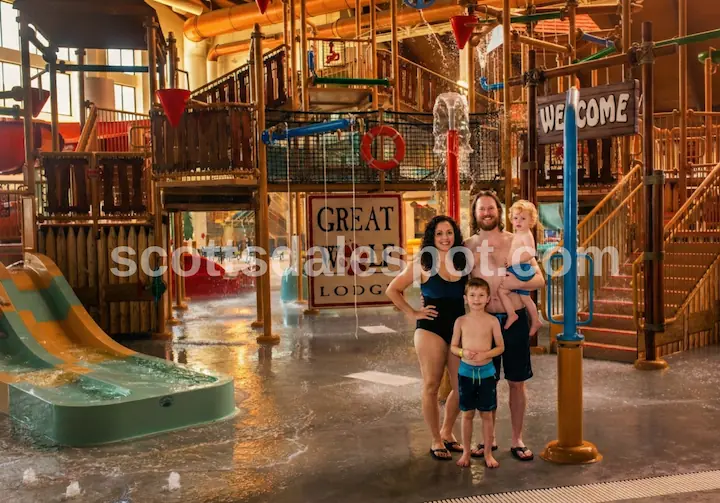 Great Wolf Lodge Arizona indoor water park near Scottsdale with waterslides and wave pool family resort