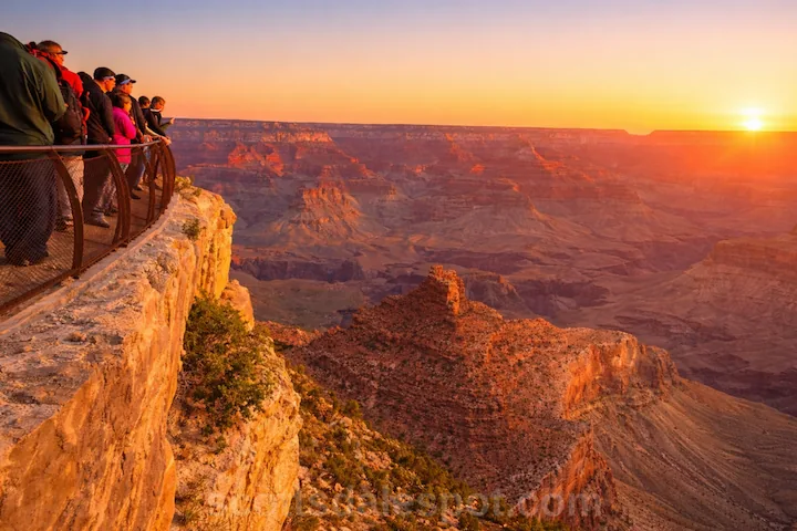 Grand Canyon South Rim Mather Point sunrise view Colorado River
